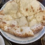 サベラ ティッカ ビリヤニ - チーズナンは300円＋税で変更可能