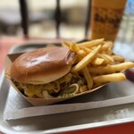 Mahaloha Burger Waikiki - 