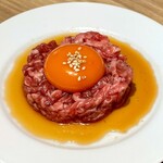 NO MEAT, NO LIFE. - 黒毛和牛のユッケ