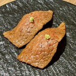 NO MEAT, NO LIFE. - 黒毛和牛の霜降り握り