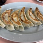 みちのくラーメン - 餃子も旨し！これで350円