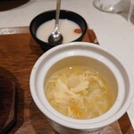 麻辣川府 銀座インズ店 - スープと杏仁豆腐