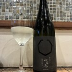 セブンズカフェ - まるさんの白ワイン～あれれ？赤ワインも飲んでたけど写真ないなぁ(笑)