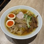 親鶏中華そば 綾川 本店 - 