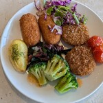 ザ・ガーデン - 料理の需要が高かったのか揚げ物系は途中完全に場から姿を消していました