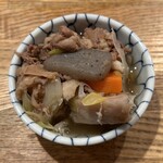 黄金鉄鍋餃子 HUG - お通し