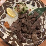 つなぎや - 牛タンの黒すすき焼き