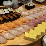 みなと寿司 総本店 - 寿司！(最後に味噌汁もありましたが撮り忘れました。)