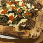 ピッツェリア トラットリア ダ オカピート - 岡田さんのピッツァの素晴らしさに惚れ惚れする