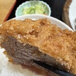 とんかつ 鉄 - 調味料多かったですが、私には塩が1番合いました