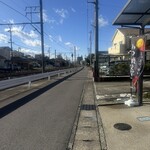 とぽとぽ焼き芋 IMOYA - 名鉄各務原線の線路脇