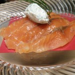 FLAMME SCENE　STEAK CUISINE - 素敵な演出のスモークサーモン