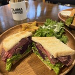タジマコーヒー - ローストビーフのサンド