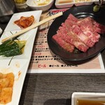 大衆炭火焼肉ジンギスカン ホルモン酒場 風土. - 