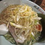 横浜らーめん 一八家 - ねぎらーめん(大盛)