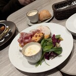 ボン ボヌール - 左　牛ハラミ　　中央　クロックマダム