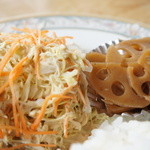 喫茶フルール - ほとんどキャベツですが、新鮮でした、レンコンはおせちの残り？