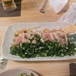 宮崎の台所 あかね屋 - 炙り鶏のたたき