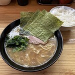 巓 - 並ラーメン（900円）＋大ライス（200円）