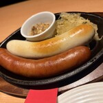 エビスバー - あらびきソーセージとヴァイスヴルスト