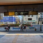 Ramen Break Beats - 駅前ロータリーは昭和の雰囲気です。