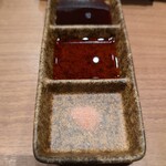 TONKATSU KEITA - ヒマラヤの岩塩、ソース