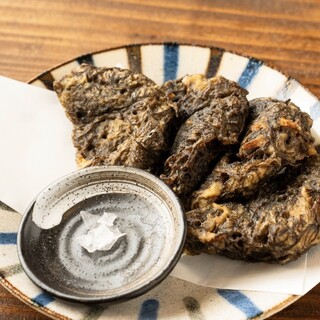 毎朝市場で仕入れるこだわりの鮮魚や、本格沖縄料理を堪能！