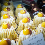 トシ・ヨロイヅカ 東京 - 