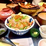 金目鯛 とくぞう - 出汁に味噌汁などのセット