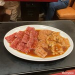 味楽園 - カルビと上ミノ