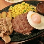 Saizeriya - 焼肉とハンバーグの盛合せ 599円