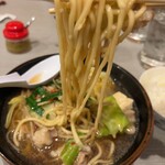 牛もつ鍋 川端 - リフト