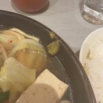 牛もつ鍋 川端 - 柚子胡椒も少し