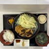 お肉屋さんの定食と丼 岩井畜産