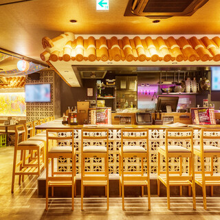 沖縄料理と島唄ライブ ジャンカラ横丁_1