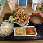 たき火炉端 雨やどり - 