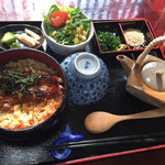 うなぎの緒里 - ひつまぶし定食全景