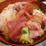 海鮮丼アップ