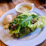 VEGE-PLANT CAFE BAR LEBRO - 