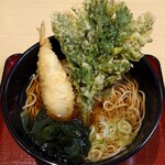 箱根そば - 料理写真:季節限定 ふぐ天と春菊天 温 680円