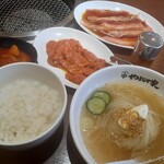 焼肉冷麺やまなか家 - ランチよくばりセット&あぶりカルビ&コブクロ