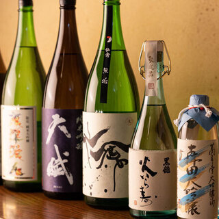 47都道府県の地酒と毎月仕入れる季節酒の数々