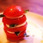 クォーレ - トマト＆モッツァレラ＆バジルの最高の組み合わせ！カプレーゼ！！