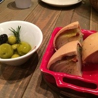 熟成和牛ステーキグリルド エイジング・ビーフ 横浜店 - オリーブとたまねぎの岩塩焼！