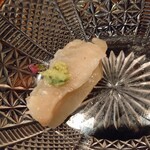 田の頭 - えんがわ分厚い、10キロの平目、えんがわも分厚い。濃厚な旨さ