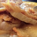 志ら井 - カツの肉の厚さ