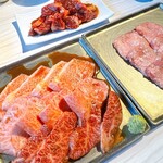 焼肉わらびホルモン 肉将軍 - 