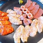 焼肉わらびホルモン 肉将軍 - 