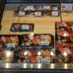 ちよだ鮨 - 料理写真:ちよ折・すみれ