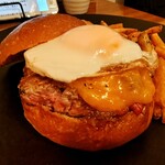 KAKUMEI Burger & cafe - 